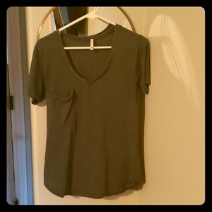 Dark green Z Supply tee